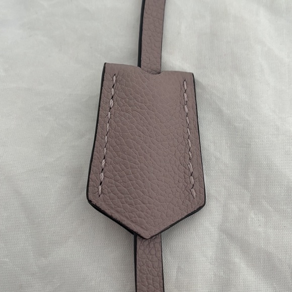 Louis Vuitton Leather Clochette - Picture 3 of 7